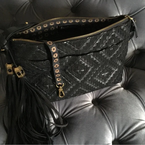 Eric Javits Gorgeous!!! Kamela Whipstitched Shoulder Bag - Picture 8 of 12